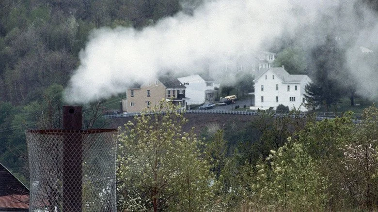 Fumée s'échappant d'une canalisation à Centralia, Pennsylvanie