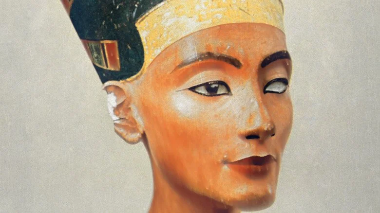Statue de la reine Nefertiti