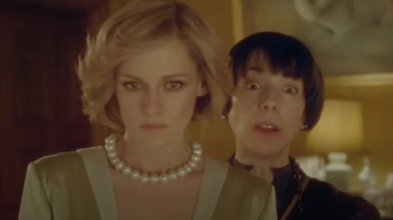 Kristen Stewart en tant que Princesse Diana et Sally Hawkins en tant que Maggie dans Spencer