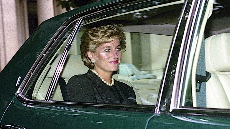 La première heure après l'accident de la princesse Diana