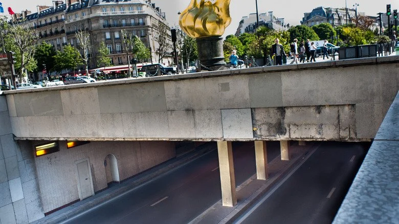 Pont D'Alma tunnel