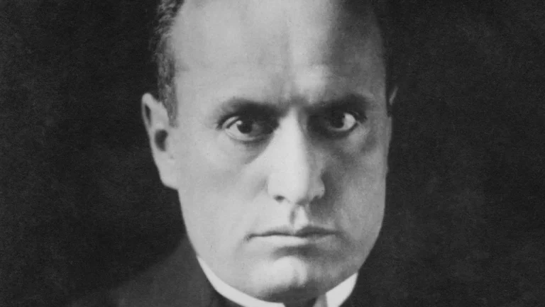 À quoi aurait ressemblé Mussolini en couleur ?