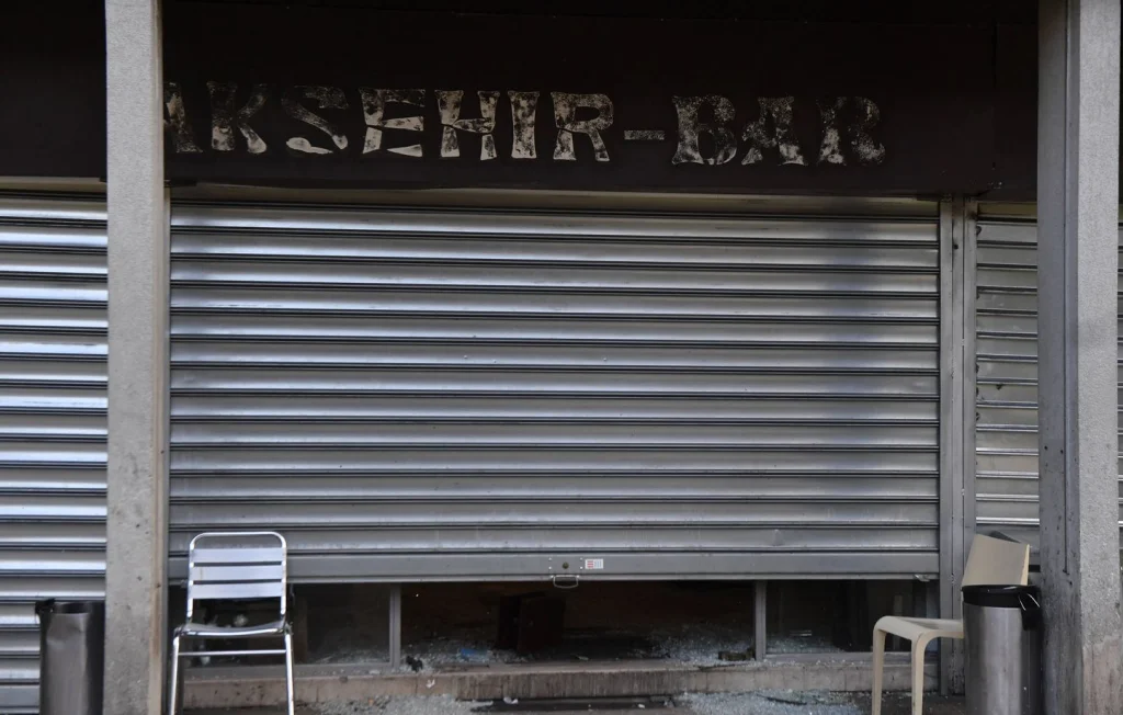 Attaque à la grenade à Grenoble : un adolescent se dénonce