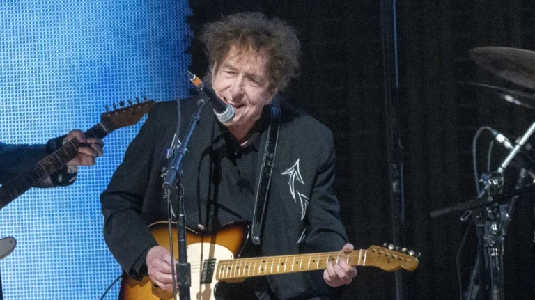 Bob Dylan parle du biopic &lsquo;A Complete Unknown&rsquo;