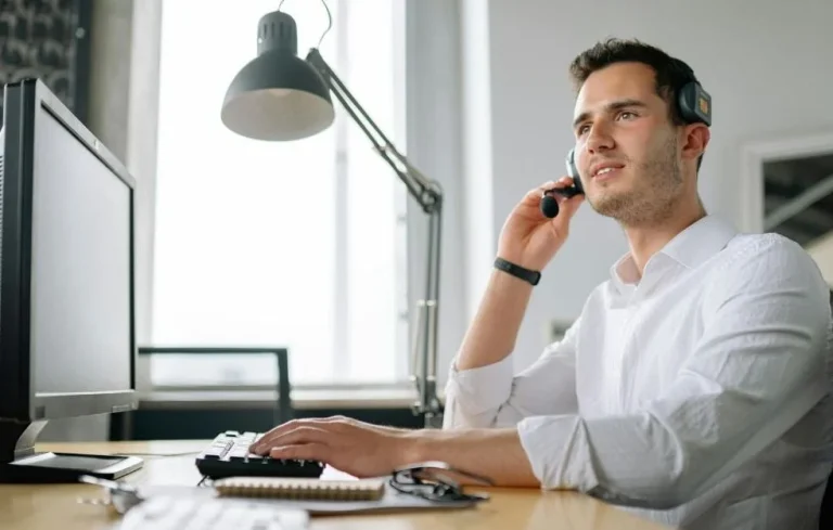 Comprendre le syndrome de l&rsquo;imposteur et ses impacts