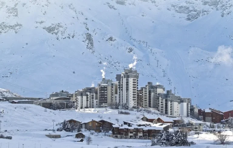 Éboulement en Savoie : Circulation paralysée vers les stations