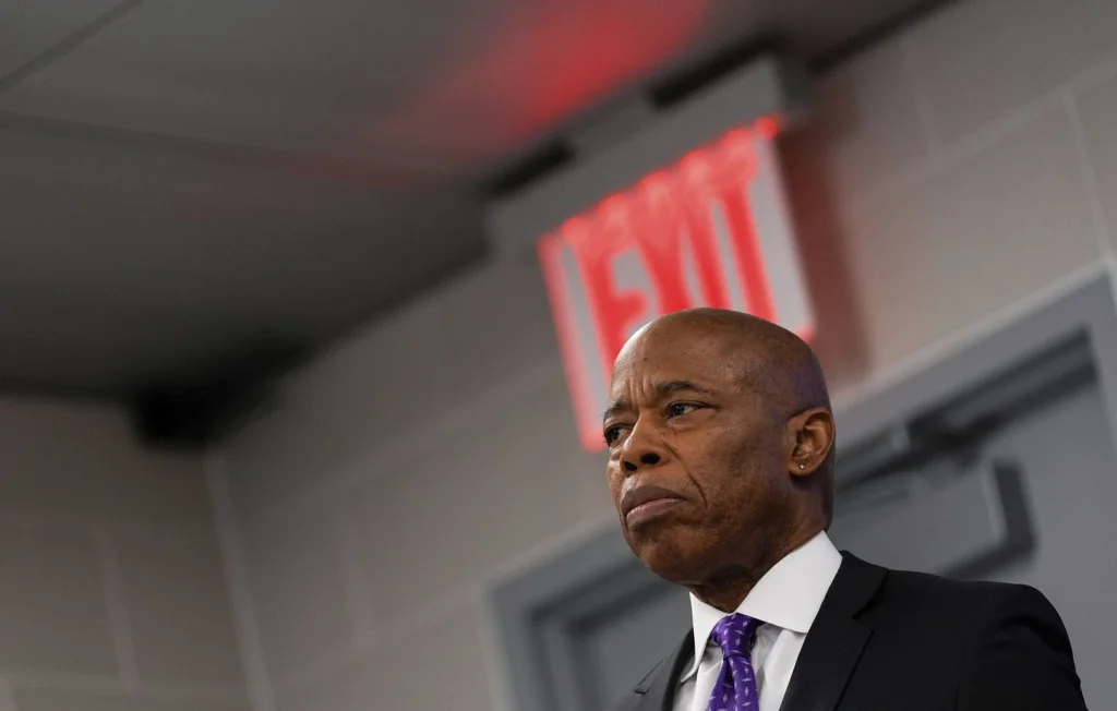 Eric Adams : Le maire de New York face à la corruption