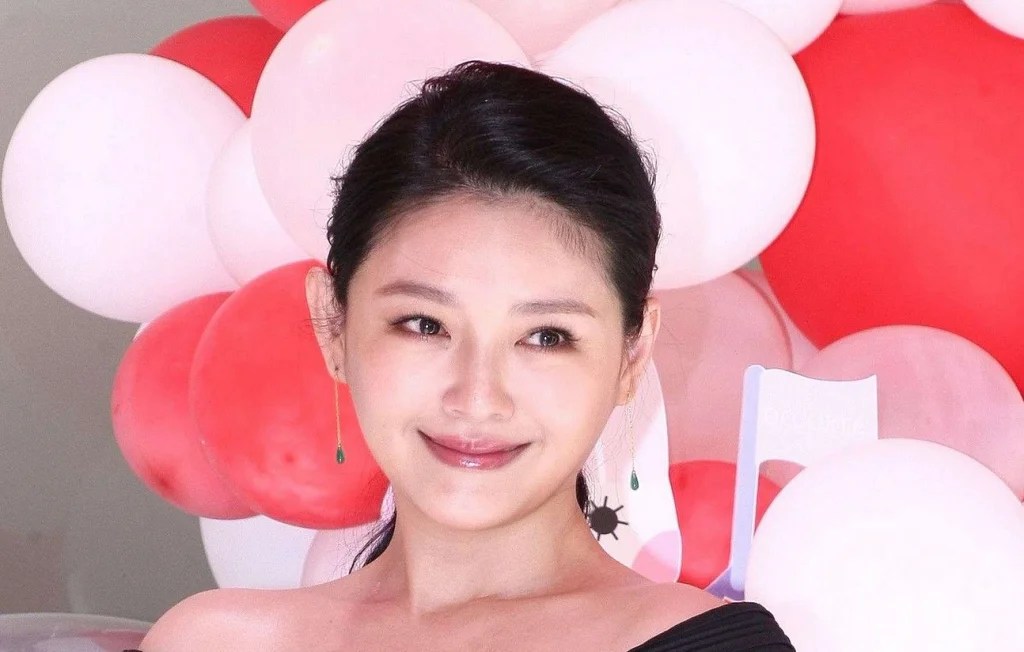 L'actrice taïwanaise Barbie Hsu décède à 48 ans d'une pneumonie