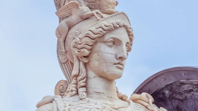 La Mythologie d&rsquo;Athena : Déesse de la Sagesse et de la Guerre