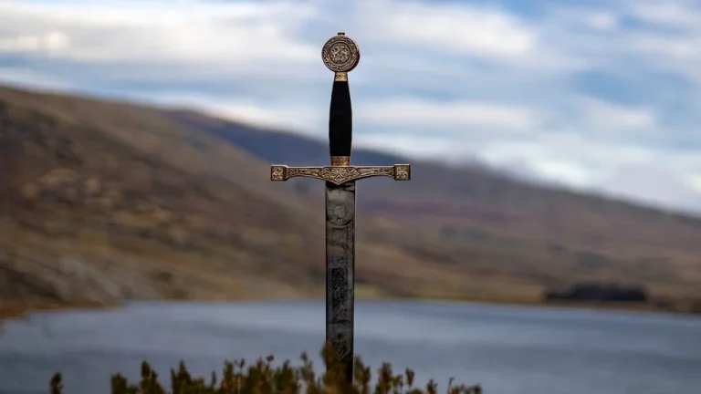 Les armes les plus dangereuses de la mythologie