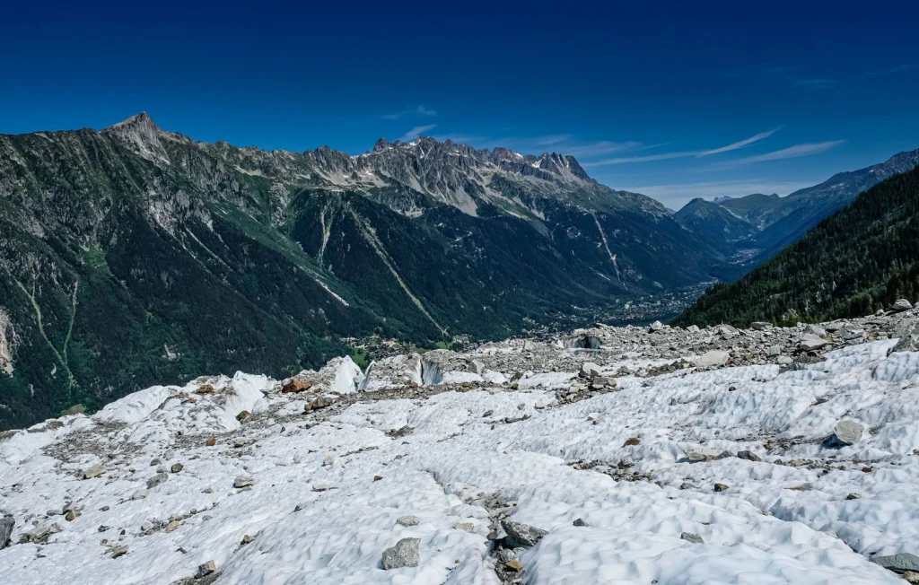 Les glaciers des Alpes et Pyrénées fondent de 40 % en 25 ans