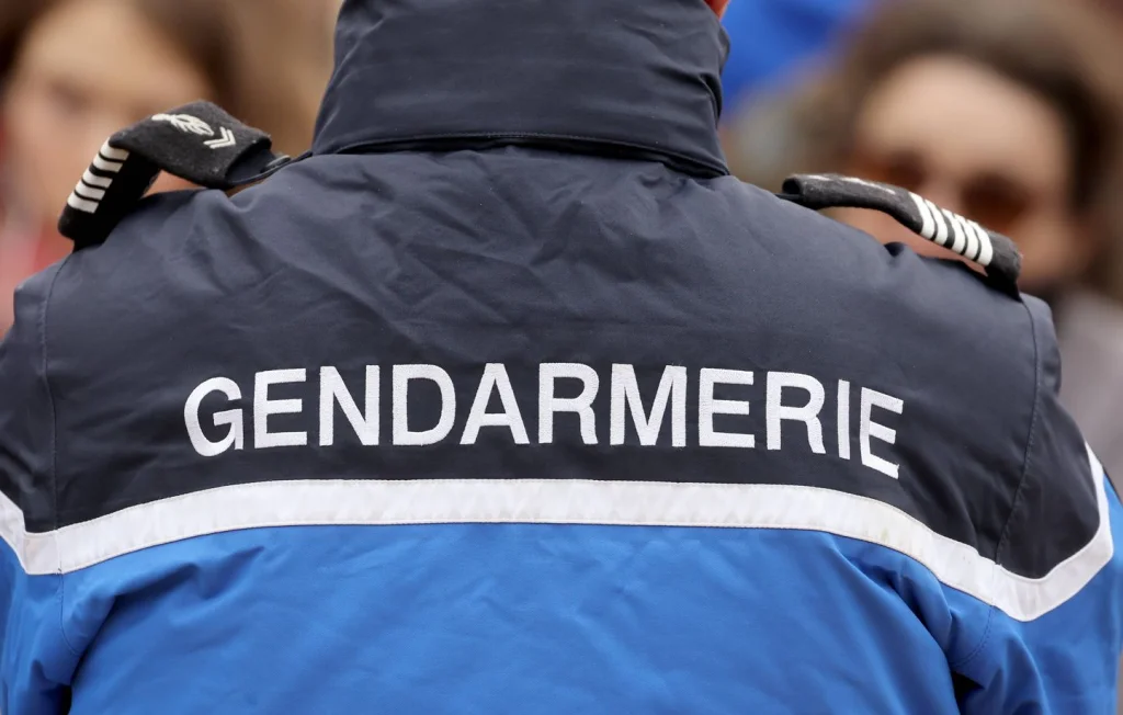 Meurtre Tragique : Un Fils de 16 Ans Tuez Son Père dans le Nord