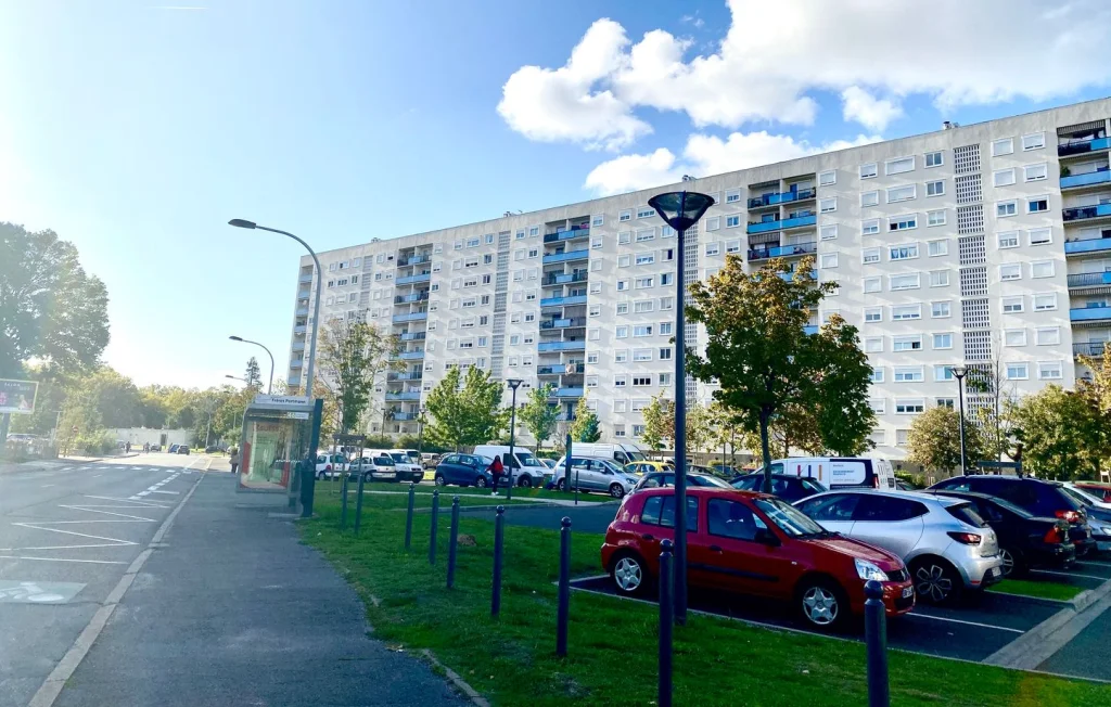 Tragédie à Bordeaux : Un enfant de 2 ans meurt après une chute