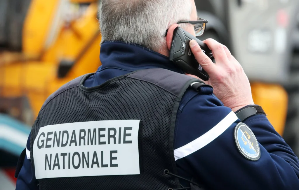 Trois suspects arrêtés pour tentative de meurtre sur gendarmes à Valence