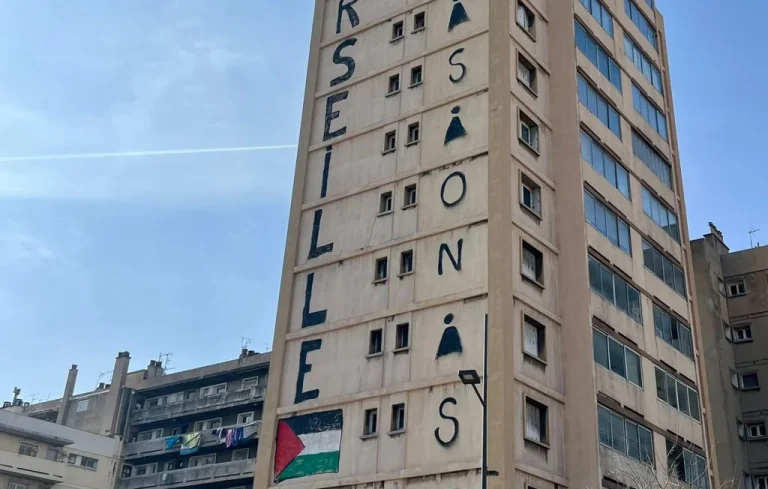 Vives réactions à Marseille après le tag « Marseille antisioniste »