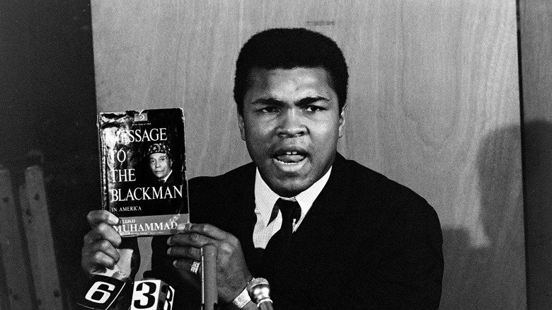 Muhammad Ali en conférence de presse