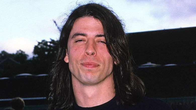 Dave Grohl squinting at camera in 1995