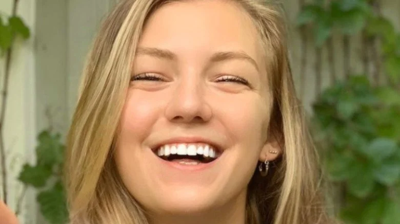Gabby Petito souriante
