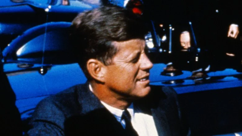 JFK à bord de la limousine présidentielle juste avant l'assassinat