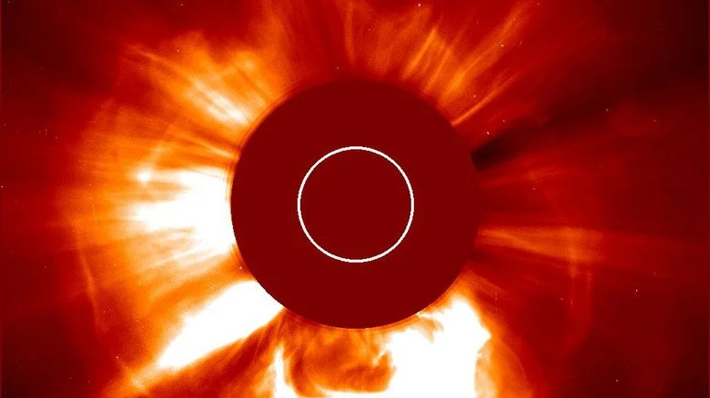 Éruption solaire vue depuis SOHO