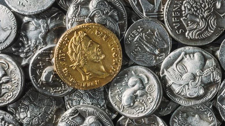 Tas de pièces anciennes
