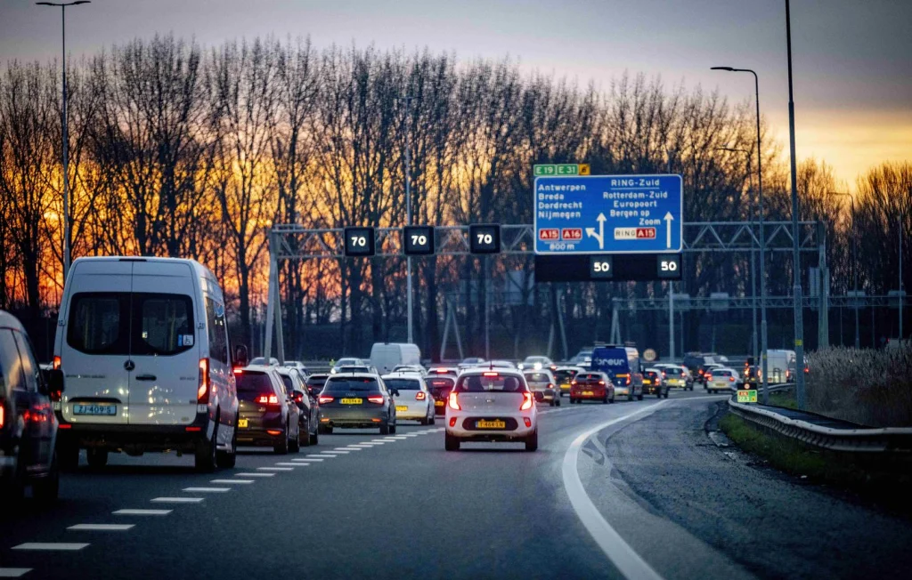 Ancien maire néerlandais condamné pour masturbation au volant