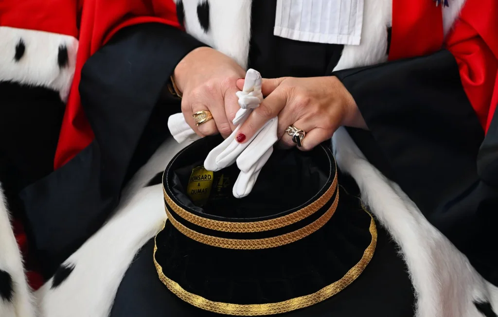 Couple condamné à Auxerre pour décapitation cruelle de leur chienne