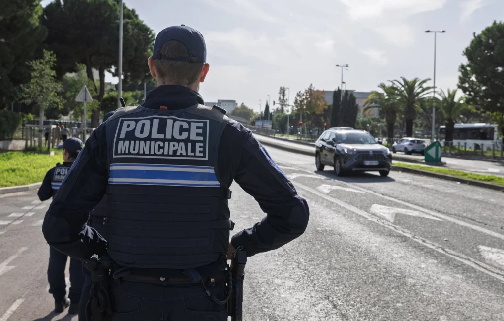 Course-poursuite à Nice : Deux policiers blessés par un chauffard