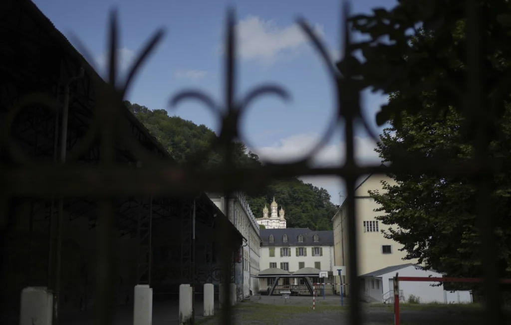 Enquête à Limoges sur des violences dans une école catholique