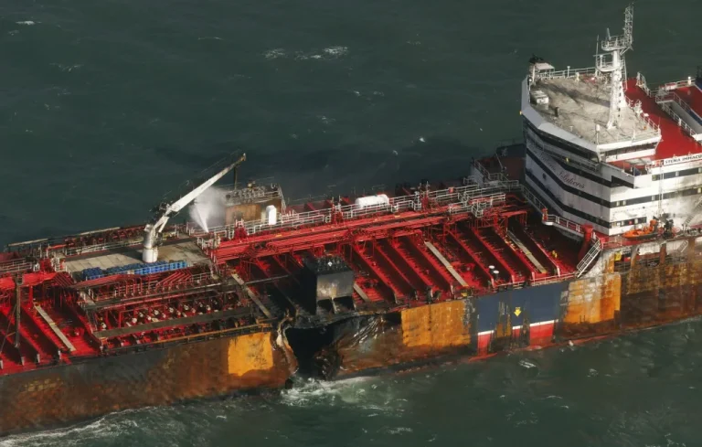 Granulés de plastique découverts après une collision en mer du Nord