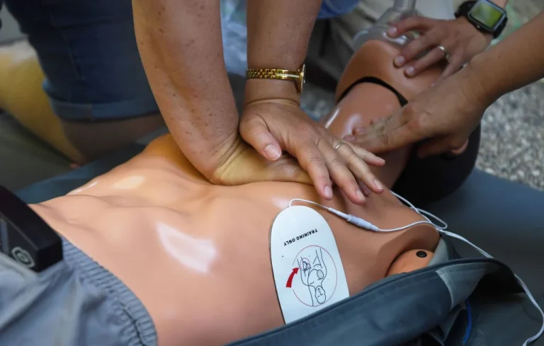 Incroyable sauvetage : Une jeune femme revive après 4 heures de réanimation