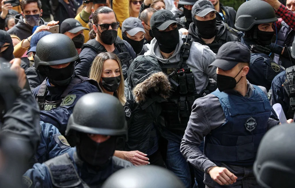 Infanticide en Grèce : mère condamnée à perpétuité pour ses filles