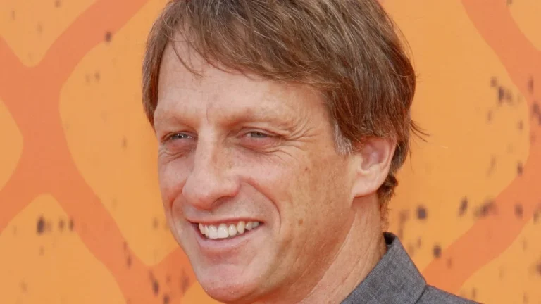 La vérité méconnue sur Tony Hawk, légende du skateboard
