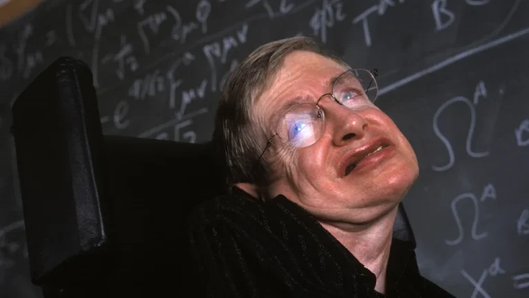 Les Prédictions Alarmantes de Stephen Hawking sur l&rsquo;Avenir