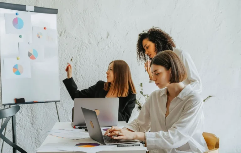 Non-mixité féminine au travail : un choix libérateur
