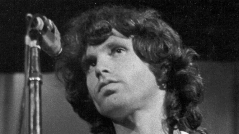 Pourquoi Ed Sullivan a banni les Doors après une performance