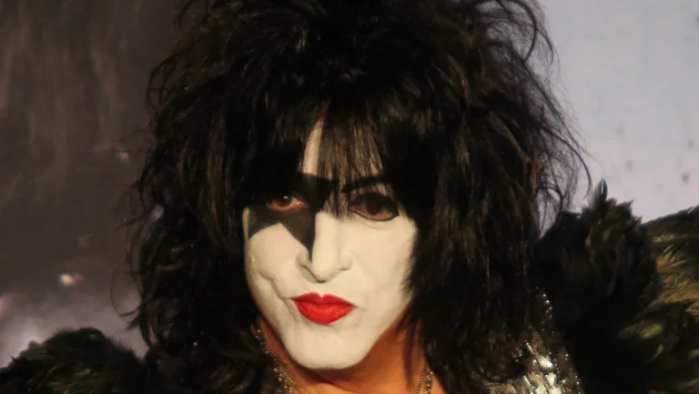 Pourquoi Paul Stanley n&rsquo;aimait pas les 3 premiers albums de KISS
