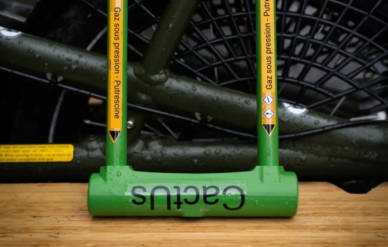 Un antivol de vélo qui libère une odeur nauséabonde
