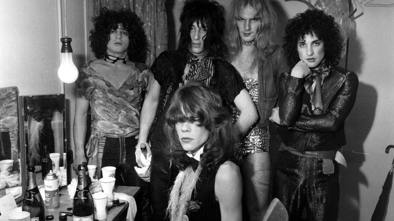 New York Dolls dans la loge