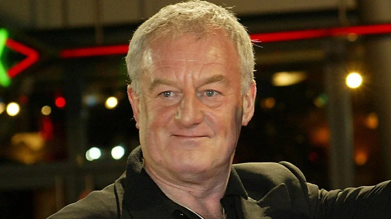 Bernard Hill souriant