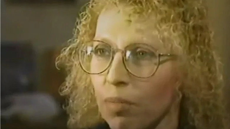 Ellen Crystall, chercheuse sur les OVNI