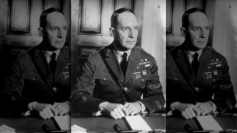 General Douglas MacArthur en 1932