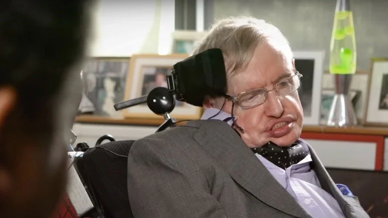 Stephen Hawking apparaissant dans StarTalk de Neil deGrasse Tyson