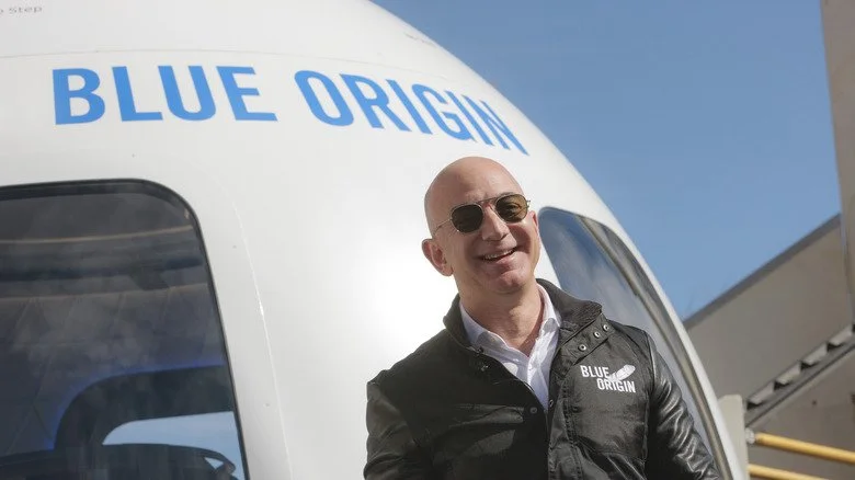 Jeff Bezos, symbole d'une richesse démesurée face aux difficultés vécues par ses employés