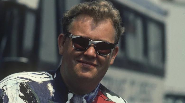 John Candy avec des lunettes de soleil