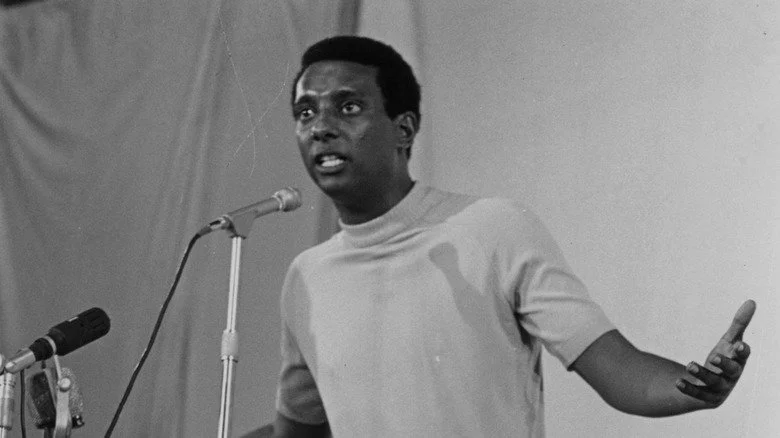 Stokely Carmichael s'exprimant en 1967