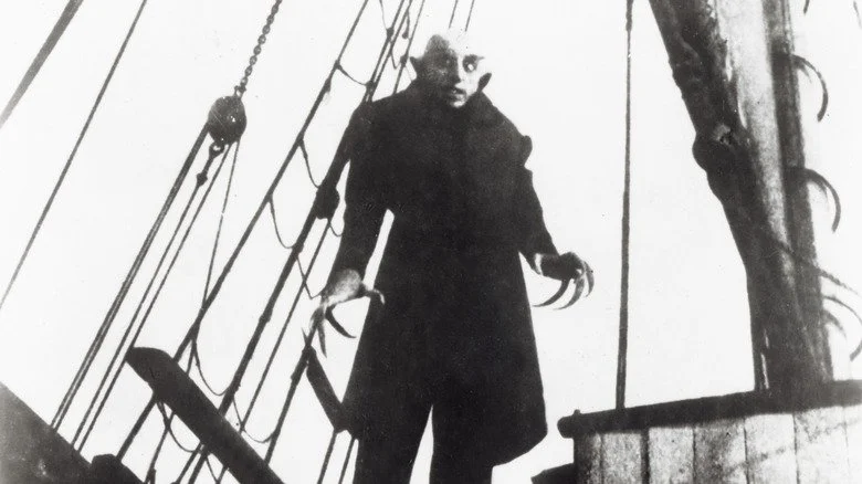 Orlok sur le pont d'un navire