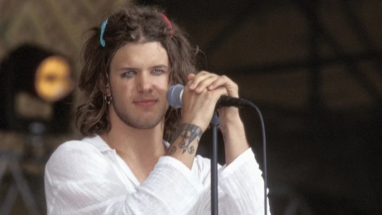 Shannon Hoon sur scène à Woodstock '94