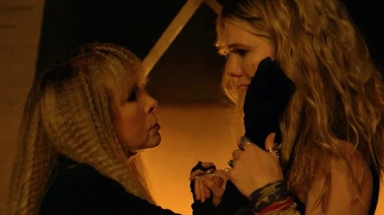 Stevie Nicks et Lily Rabe dans American Horror Story