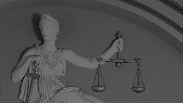 Frise du tribunal suprême